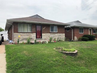 7440 Sharp Ave, Saint Louis, MO 63116