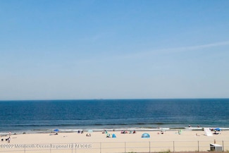 5 Vine Ct, Long Branch, NJ 07740