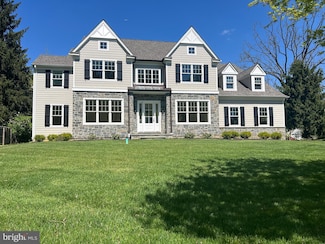 249 Dogwood Ln, Berwyn, PA 19312