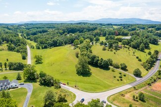 760 Frog Pond Rd, Staunton, VA 24401