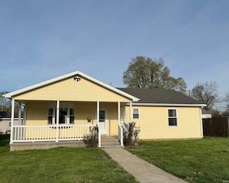3202 S Pershing Dr, Muncie, IN 47302