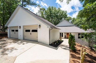 145 Mount Shasta Ln, Alpharetta, GA 30022