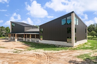 1286 Texas 237, Round Top, TX 78954