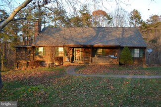 8469 England Mountain Rd, Marshall, VA 20115
