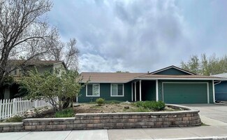 1043 Glen Molly Dr, Sparks, NV 89434