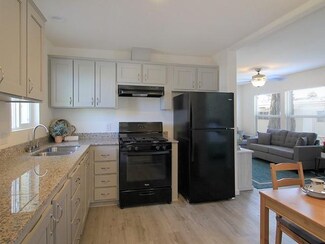 4300 Soquel Dr Unit 27, Soquel, CA 95073