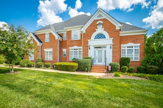 988 Cattails Dr, Ooltewah, TN 37363