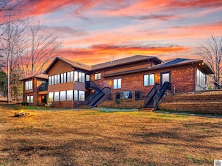 7 Pleasant View Ln, Murray, KY 42071