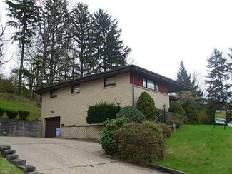 19 Center Dr, Monessen, PA 15062