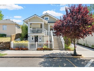 2416 SE 34th Ave, Portland, OR 97214