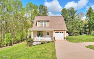 712 Lake Point Dr, Piney Flats, TN 37686