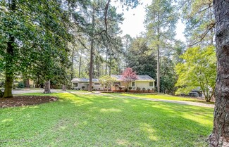 555 S Valley Rd, Southern Pines, NC 28387