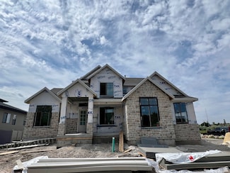 695 W Hidden Farm Dr, Farmington, UT 84025