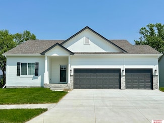11863 S 105th Ave, Papillion, NE 68046