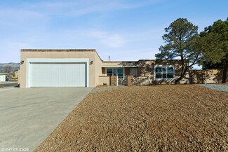8250 Northridge Ave NE, Albuquerque, NM 87109