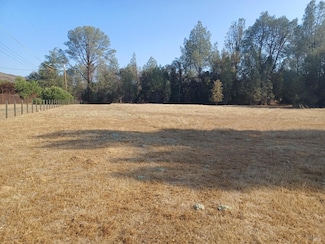 1992 River View Rd, Clearlake Oaks, CA 95423