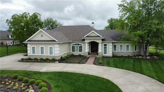 1192 Waters Edge Dr, Dayton, OH 45458