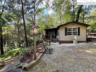 496 Laurelwood Ln, Boone, NC 28607