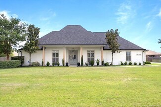 1635 Deerfield Dr, Lake Charles, LA 70611