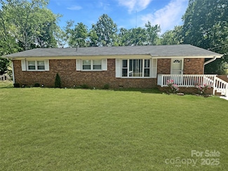 1121 Rembrandt Dr SW, Concord, NC 28027