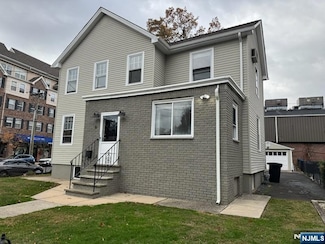 6 Jersey St, Bloomfield, NJ 07003