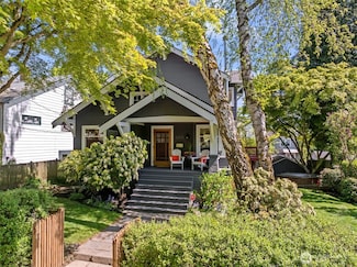 5210 35th Ave NE, Seattle, WA 98105