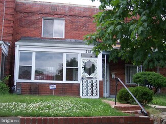 212 33rd St NE, Washington, DC 20019