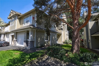 2216 Newport Way NW, Issaquah, WA 98027