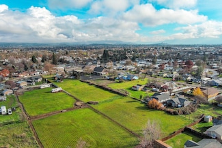 2621 Merriman Rd Unit 3000, Medford, OR 97501