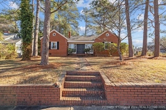 500 Martine Rd, Fayetteville, NC 28305
