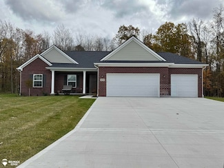8182 Peninsula Cir, Grand Blanc, MI 48439
