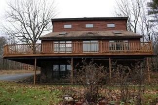 2048 Eight Rod Rd, Sidney, ME 04330