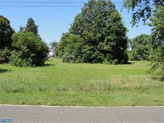 107 S East Blvd Extension, Landisville, NJ 08326