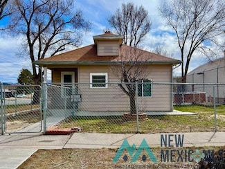 345 N 3rd St, Raton, NM 87740