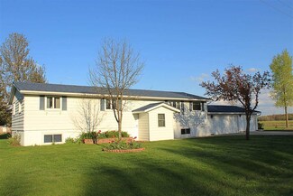 410 West St, Milladore, WI 54454