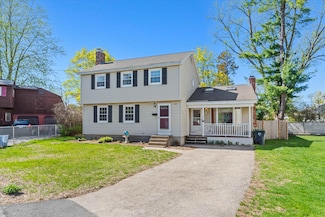 75 Underhill St, Nashua, NH 03060