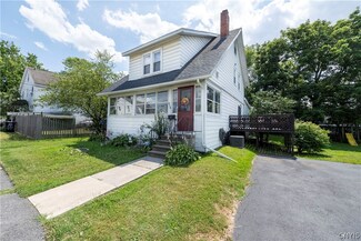 215 Malverne Dr, Syracuse, NY 13208