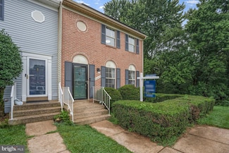 8609 Lamont Ct, Manassas, VA 20110