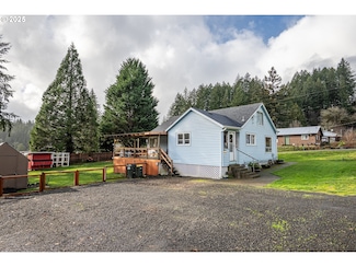 88183 Chestnut St, Mapleton, OR 97453