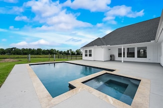 2999 County Road 208, Danbury, TX 77534