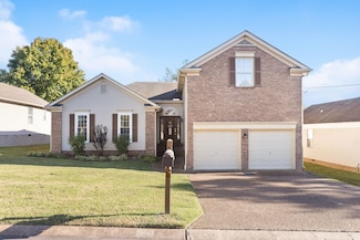 104 Cloverfield Ct, Hendersonville, TN 37075
