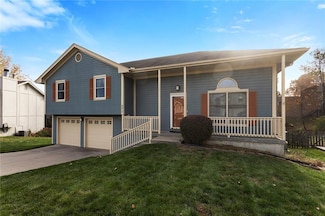 8817 NE 75th St, Kansas City, MO 64158