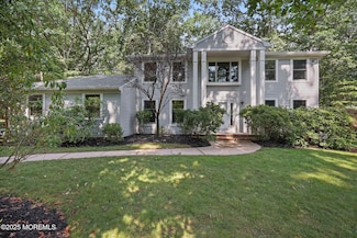 38 Pine St, Lincroft, NJ 07738