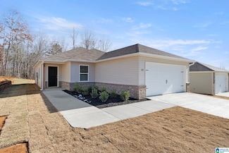 885 Camden Loop, Calera, AL 35040