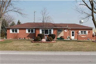 912 W Wayne St, Paulding, OH 45879