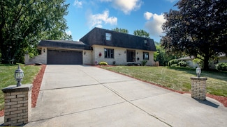 5188 W Laxita Dr, La Porte, IN 46350