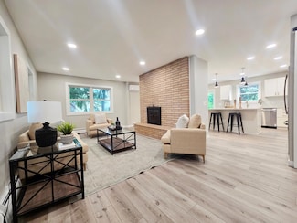 2710 Garden Ln, Mound, MN 55364