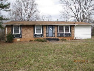 800 Sugartree Church Rd, Danville, VA 24540