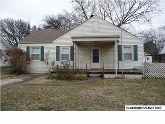 2005 Vanderbilt Cir, Huntsville, AL 35801