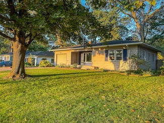 1481 Wisconsin River Dr, Port Edwards, WI 54469